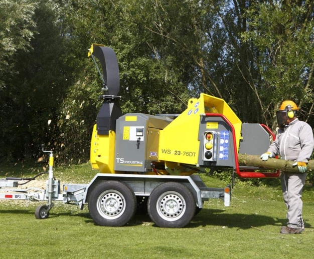 Hakselaar professioneel tot Ø 23 cm diesel
