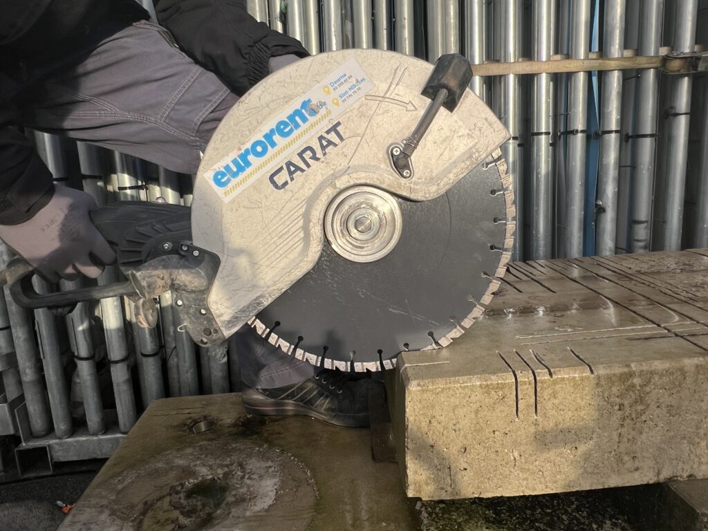 Muurzaagmachine 230 V Ø 350 mm